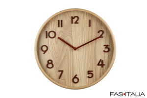 Orologio in legno per green hotel